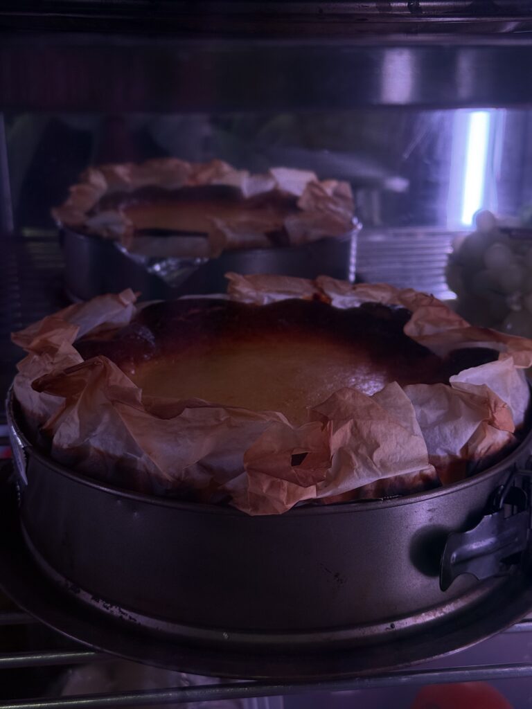 Baski juustukook kohvikus San Sebastianis