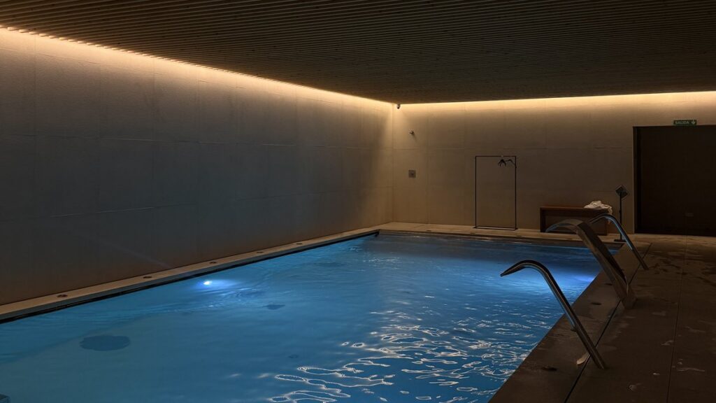 Arima Hotel & Spa hüdroteraapia sisebassein, üks Baskimaa parimaid spaahotelle