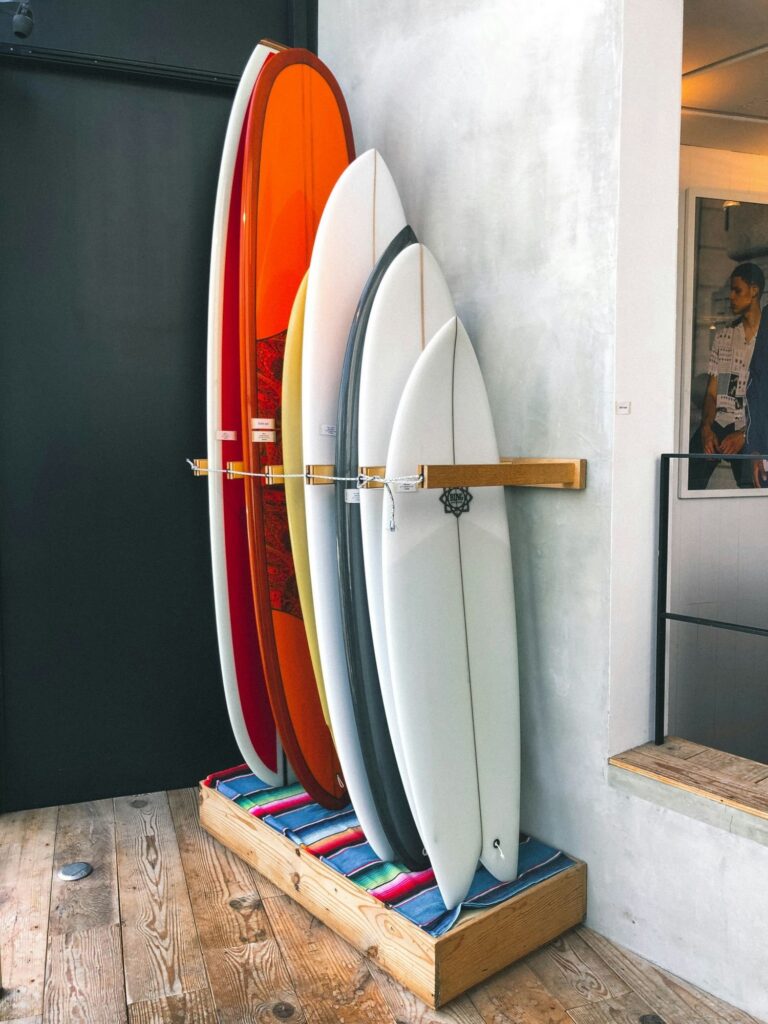 Surfilauad poeriiulil Hossegoris, longboardidest fishini